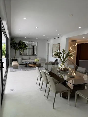 $6,655,000 | 285 Woodcrest Road, Key Biscayne, FL 33149