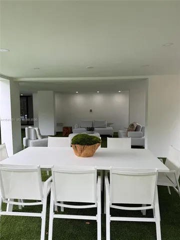 $6,655,000 | 285 Woodcrest Road, Key Biscayne, FL 33149