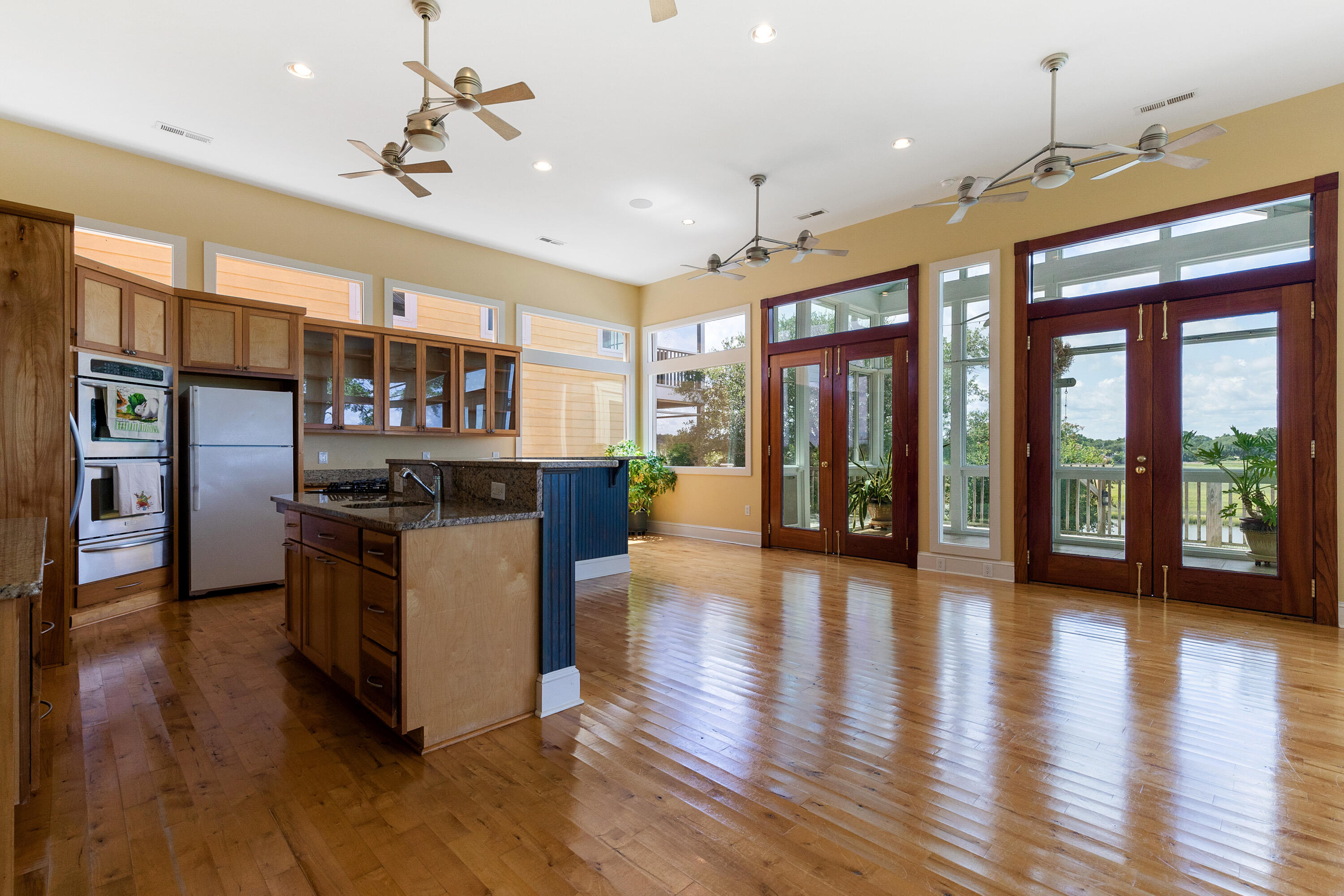 1664 Teal Marsh Road Charleston, SC 29412 - Photo 11 of 52 Living Room & Kitchen