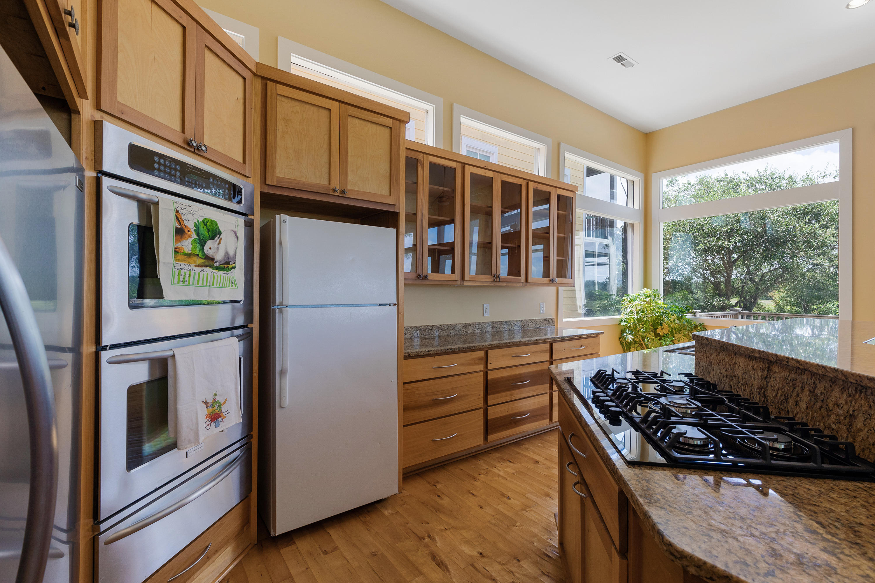 1664 Teal Marsh Road Charleston, SC 29412 - Photo 14 of 52 Kitchen