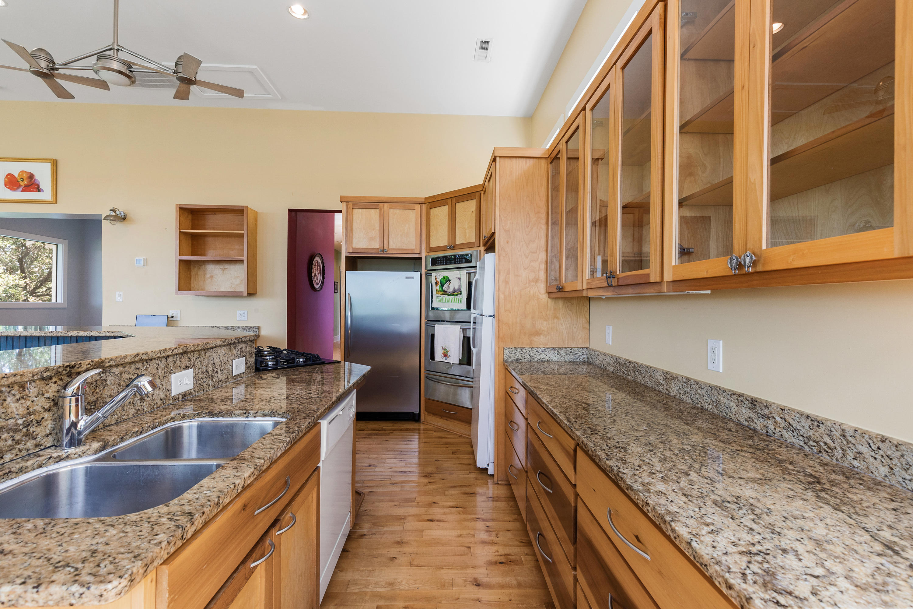 1664 Teal Marsh Road Charleston, SC 29412 - Photo 15 of 52 Kitchen