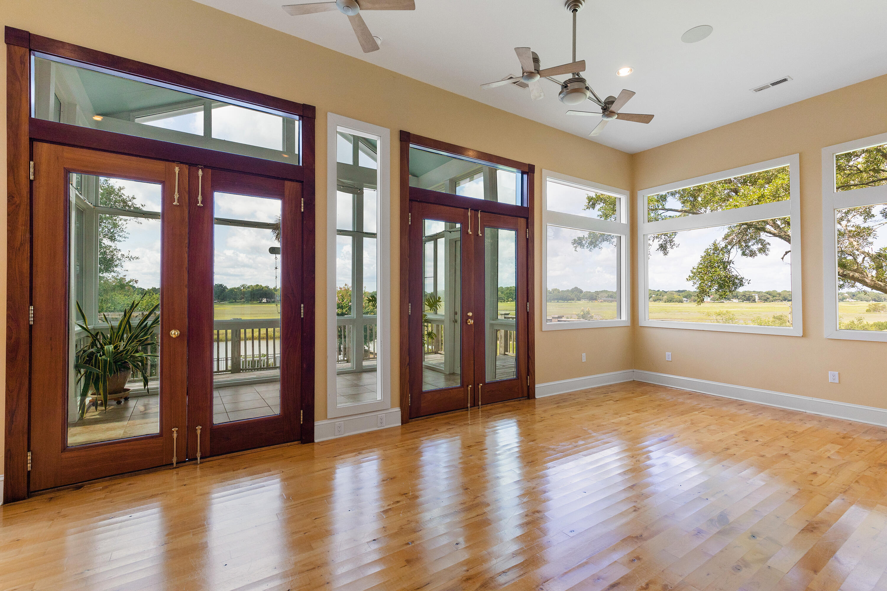 1664 Teal Marsh Road Charleston, SC 29412 - Photo 17 of 52 Living Room