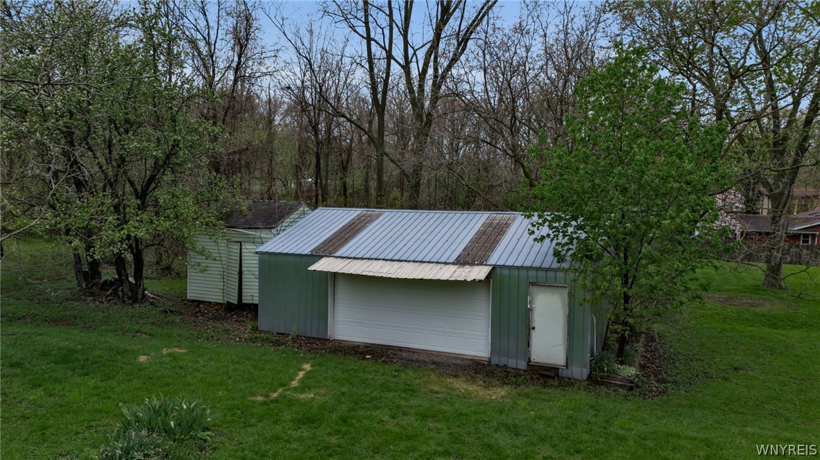 994 Ridge Road Lewiston, NY 14092 - Photo 2 of 48