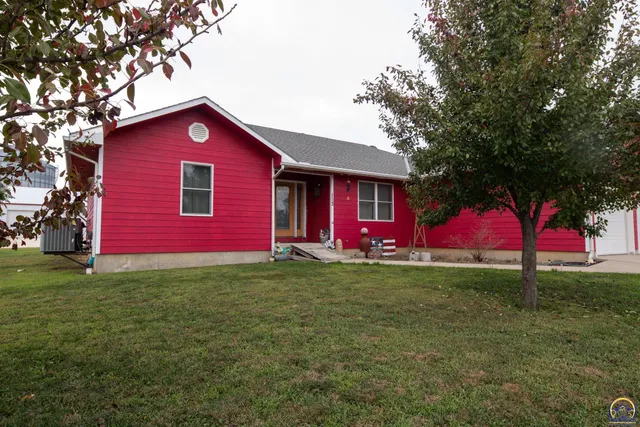 $260,000 | 113 Osage Street, Reading, KS 66868