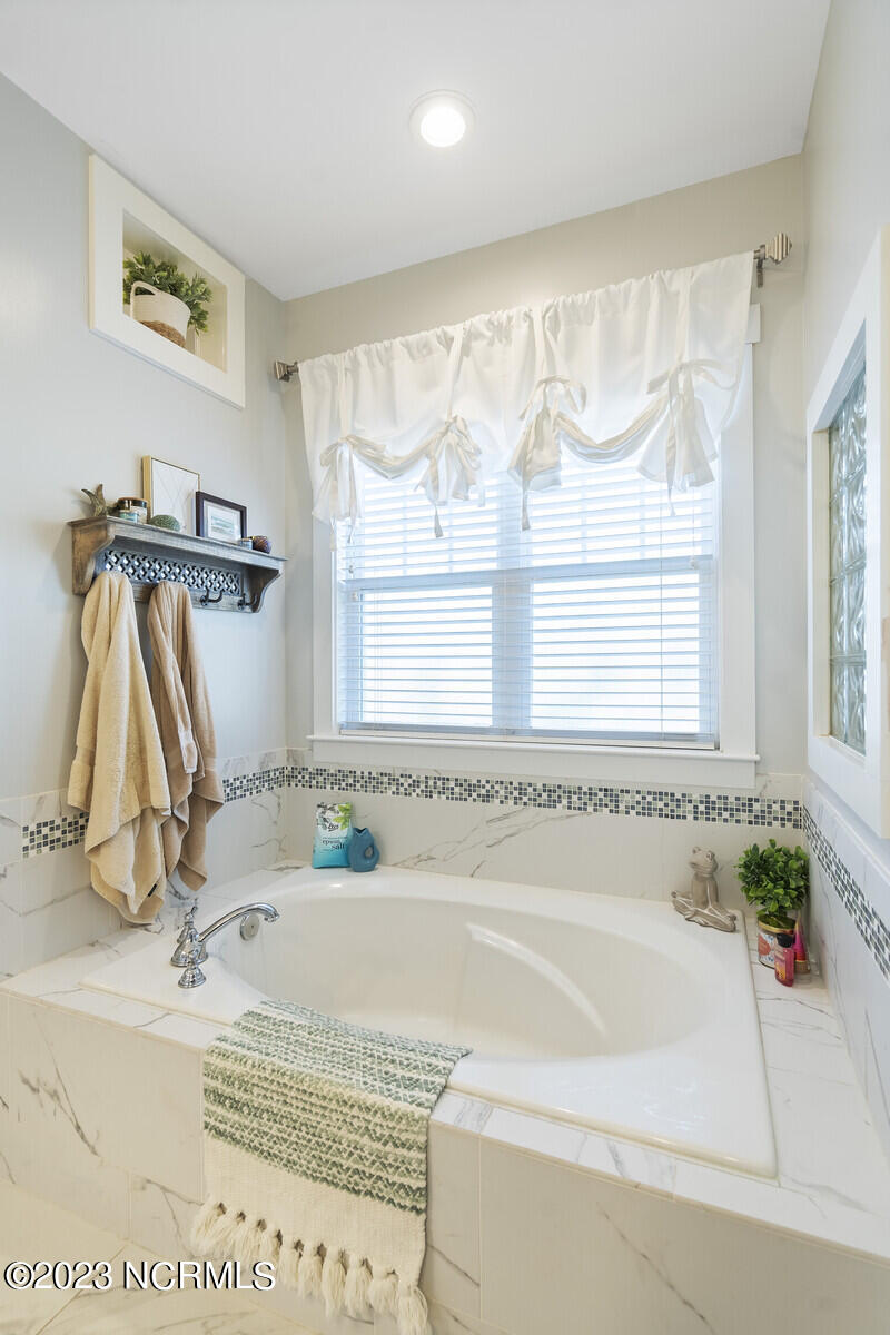 304 Vale Drive Wilmington, NC 28411 - Photo 44 of 77 45_DSC07417_mls