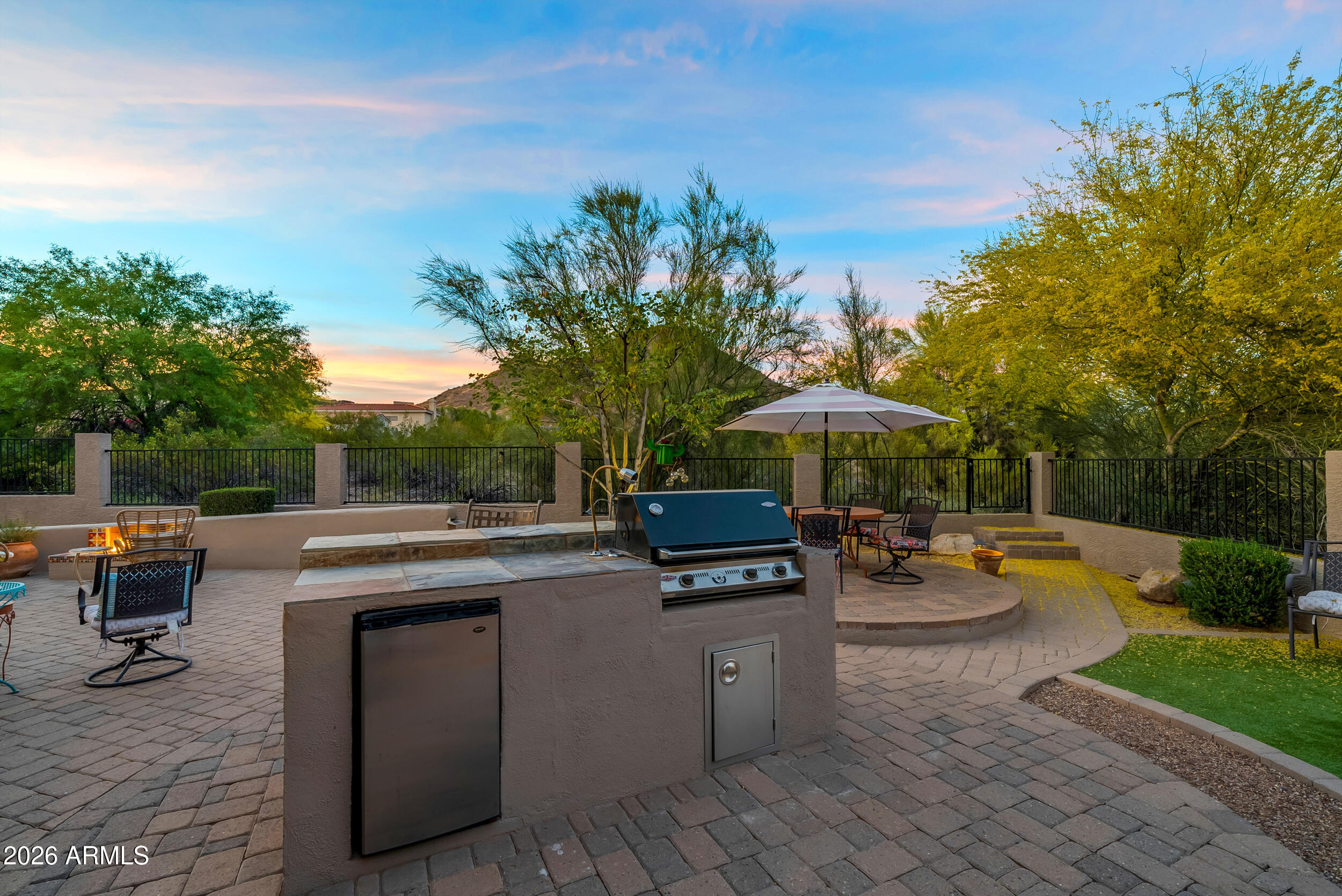 1539 East Winged Foot Road Phoenix, AZ 85022 - Photo 49 of 64 a outdoor view with a sitting space