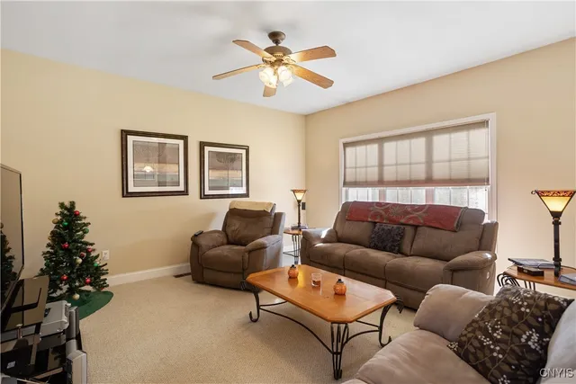 $274,900 | 4232 Sandbar Lane, Clay, NY 13090