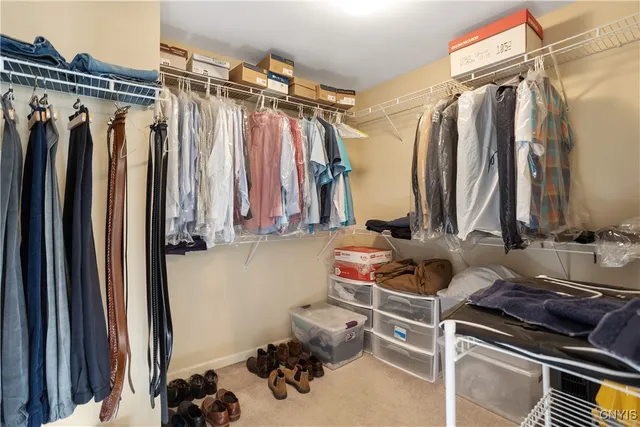 $274,900 | 4232 Sandbar Lane, Clay, NY 13090