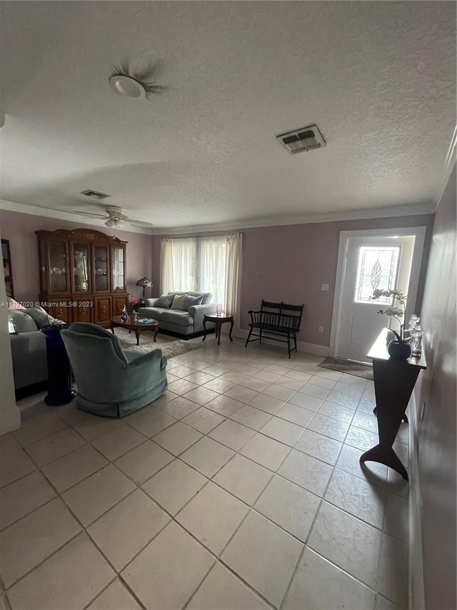 5496 3rd Road Lake Worth, FL 33467 - Photo 16 of 58 Gallery Image 16