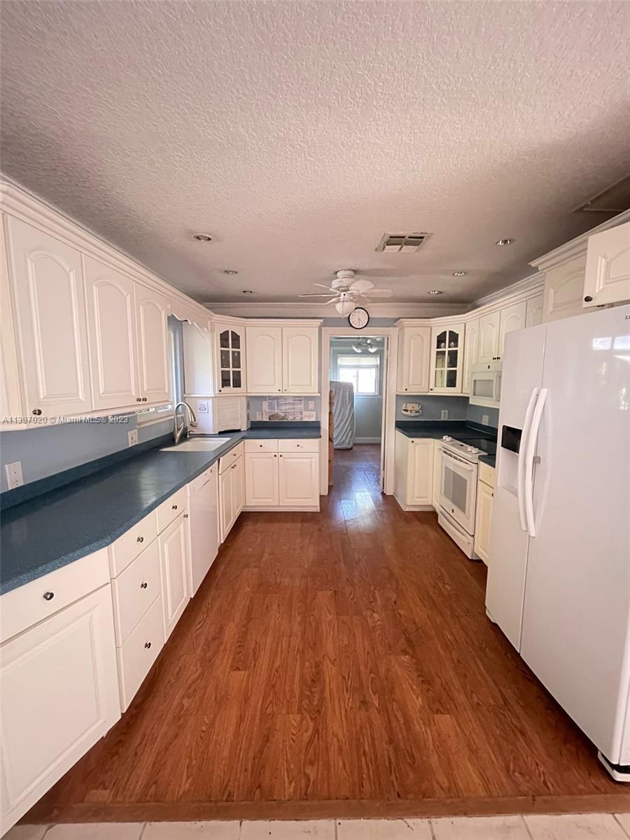 5496 3rd Road Lake Worth, FL 33467 - Photo 18 of 58 Gallery Image 18