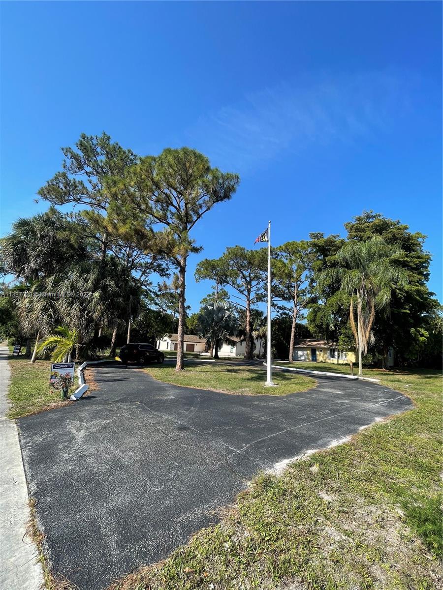 5496 3rd Road Lake Worth, FL 33467 - Photo 3 of 58 Gallery Image 3
