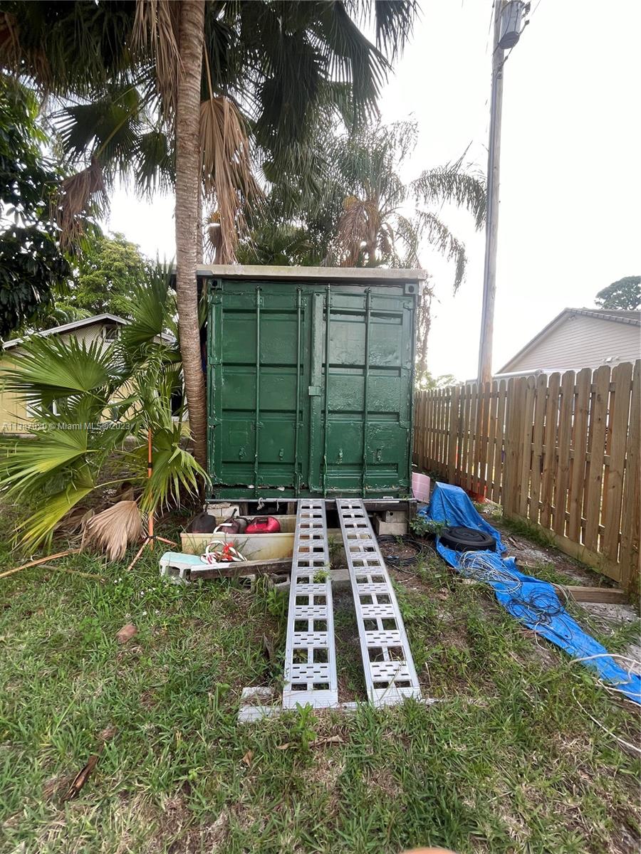 5496 3rd Road Lake Worth, FL 33467 - Photo 57 of 58 Gallery Image 57