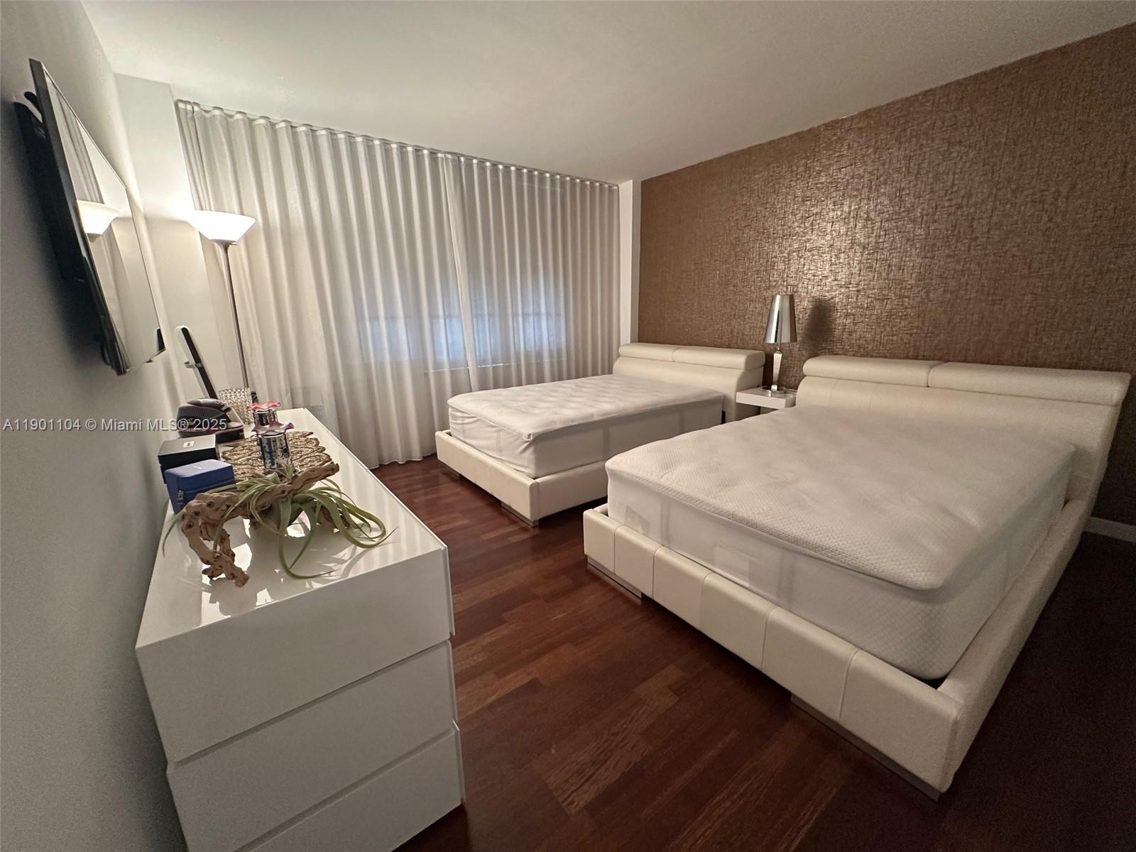 5600 Collins Avenue, Unit 9E Miami Beach, FL 33140 - Photo 27 of 55