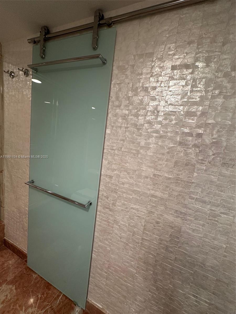 5600 Collins Avenue, Unit 9E Miami Beach, FL 33140 - Photo 31 of 55