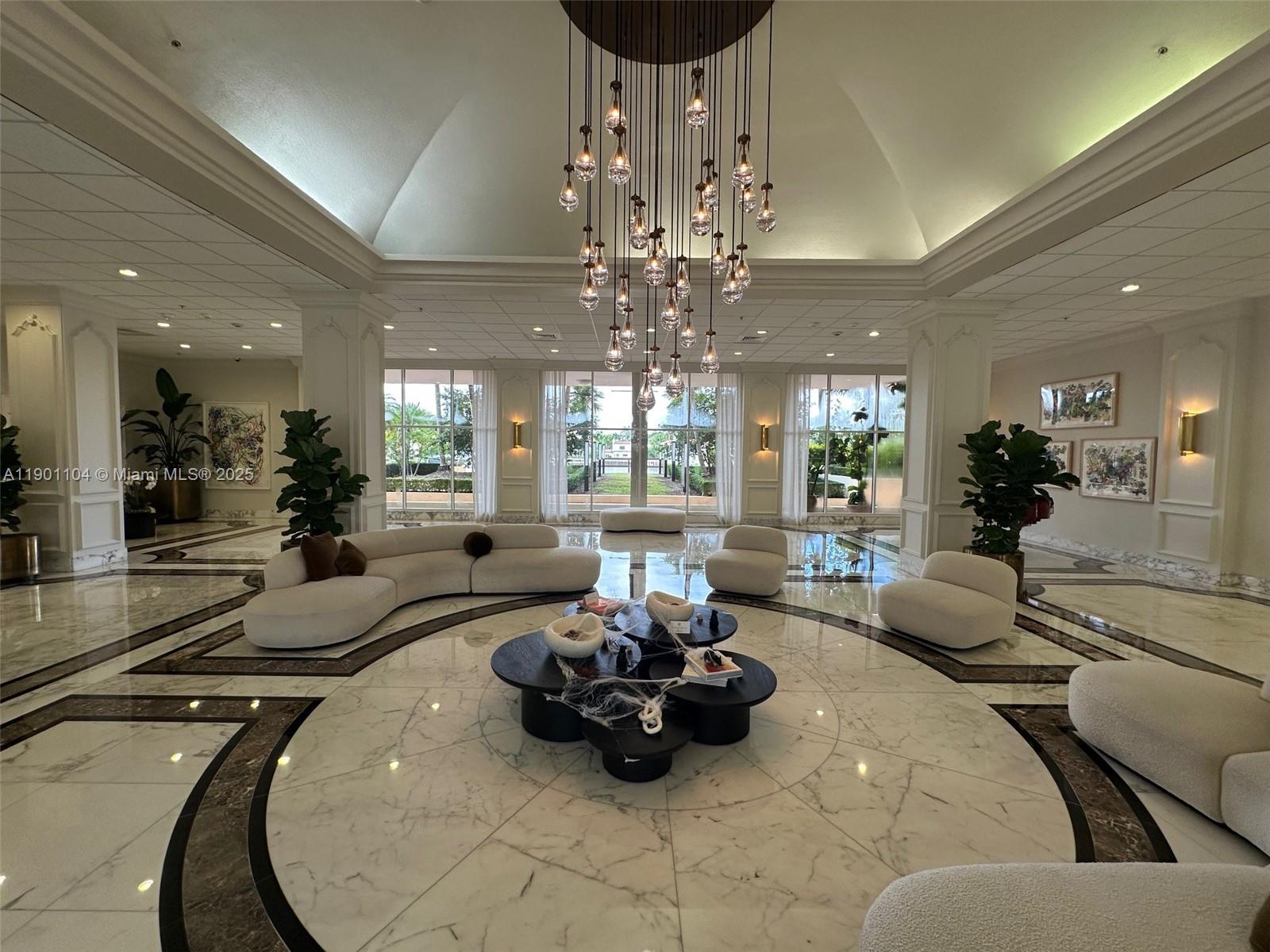 5600 Collins Avenue, Unit 9E Miami Beach, FL 33140 - Photo 38 of 55