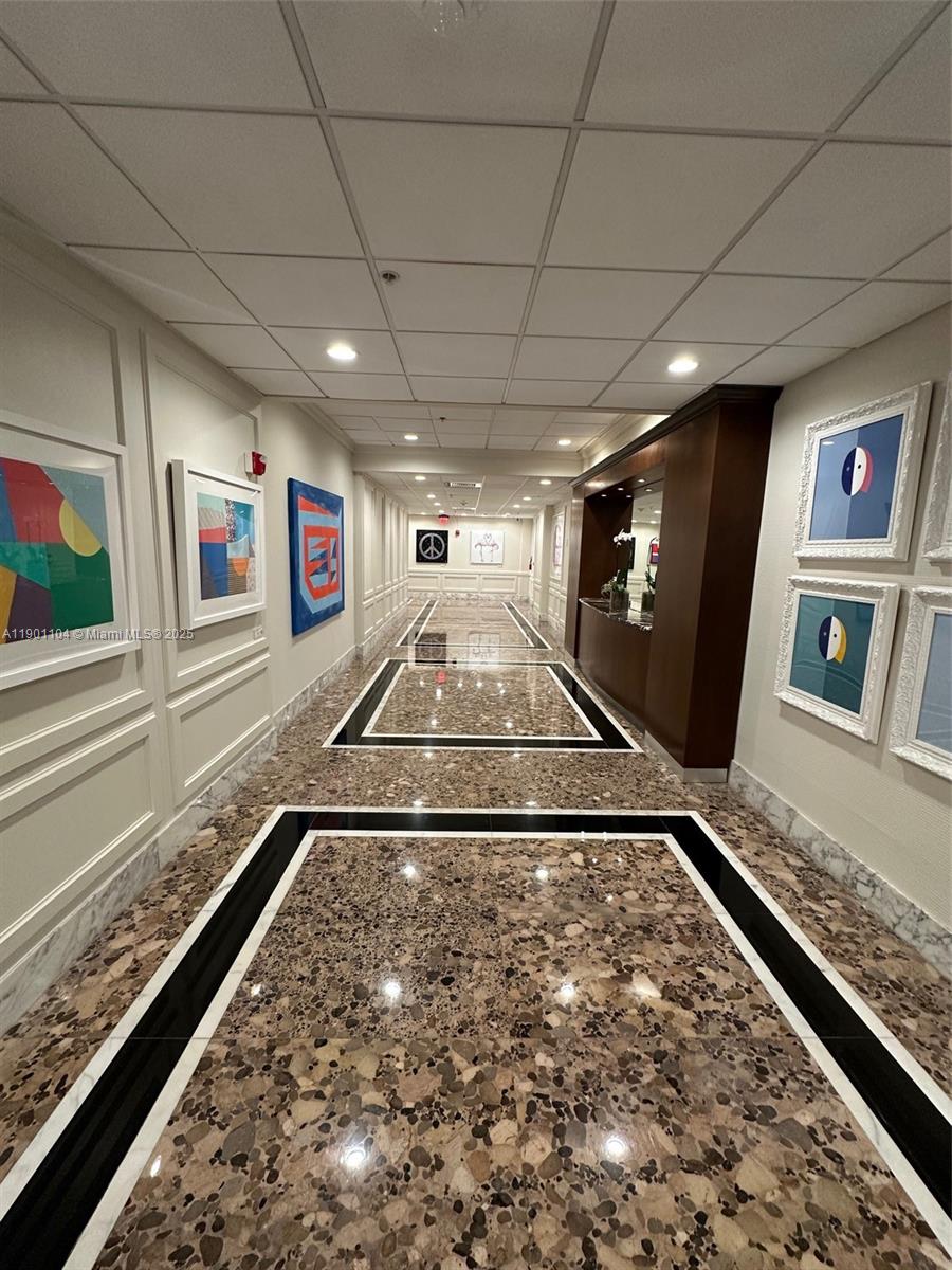 5600 Collins Avenue, Unit 9E Miami Beach, FL 33140 - Photo 42 of 55 Art Gallery