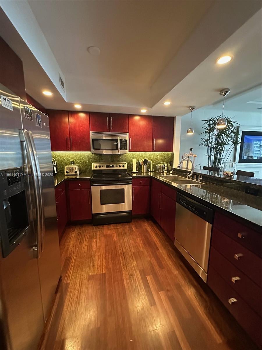 5600 Collins Avenue, Unit 9E Miami Beach, FL 33140 - Photo 6 of 55