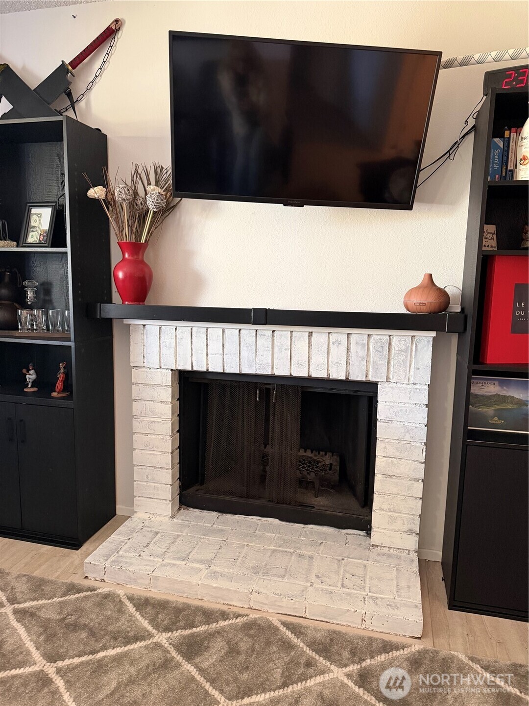 3400 Narrows View Lane Northeast, Unit 204 Bremerton, WA 98310 - Photo 9 of 38 a view of entryway with a front door