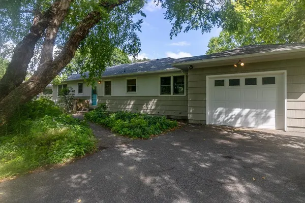 $339,900 | 148 South Skyline Drive, Mankato, MN 56001