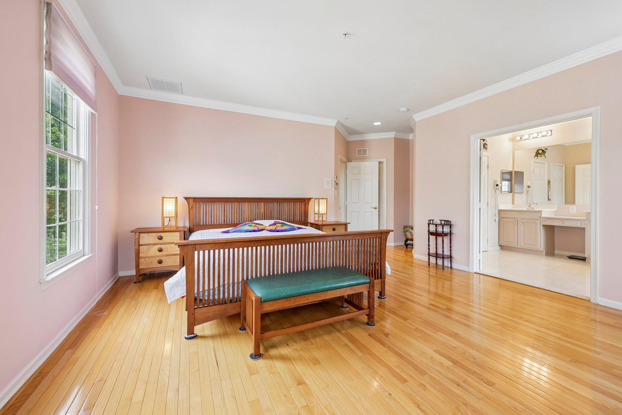 331 Alfandre Street Gaithersburg, MD 20878 - Photo 16 of 38 Spacious primary bedroom.