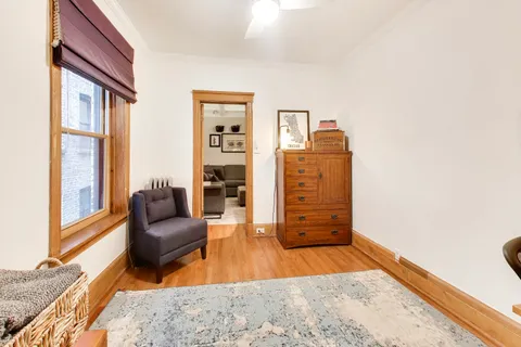 $575,000 | 3808 North Pine Grove Avenue, Unit 1N, Chicago, IL 60613