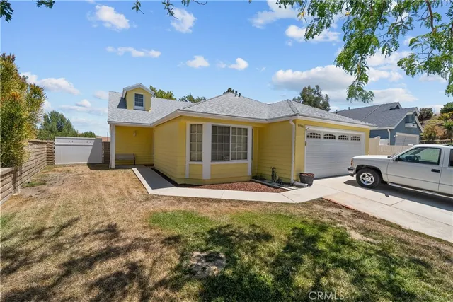 $680,000 | 31906 Green Hill Drive, Castaic, CA 91384