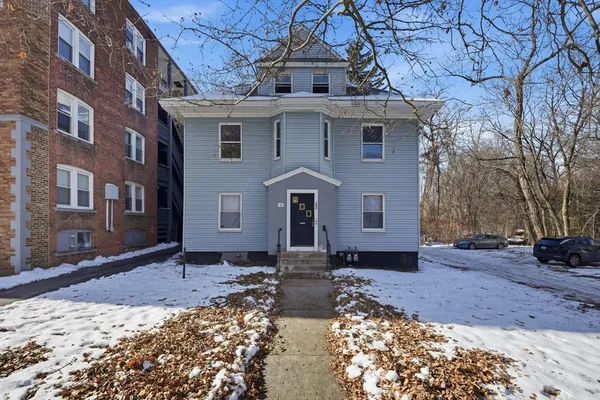 $395,000 | 226 Fort Pleasant Avenue, Springfield, MA 01108