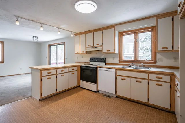 $324,900 | 11 Norma Drive, Nashua, NH 03062