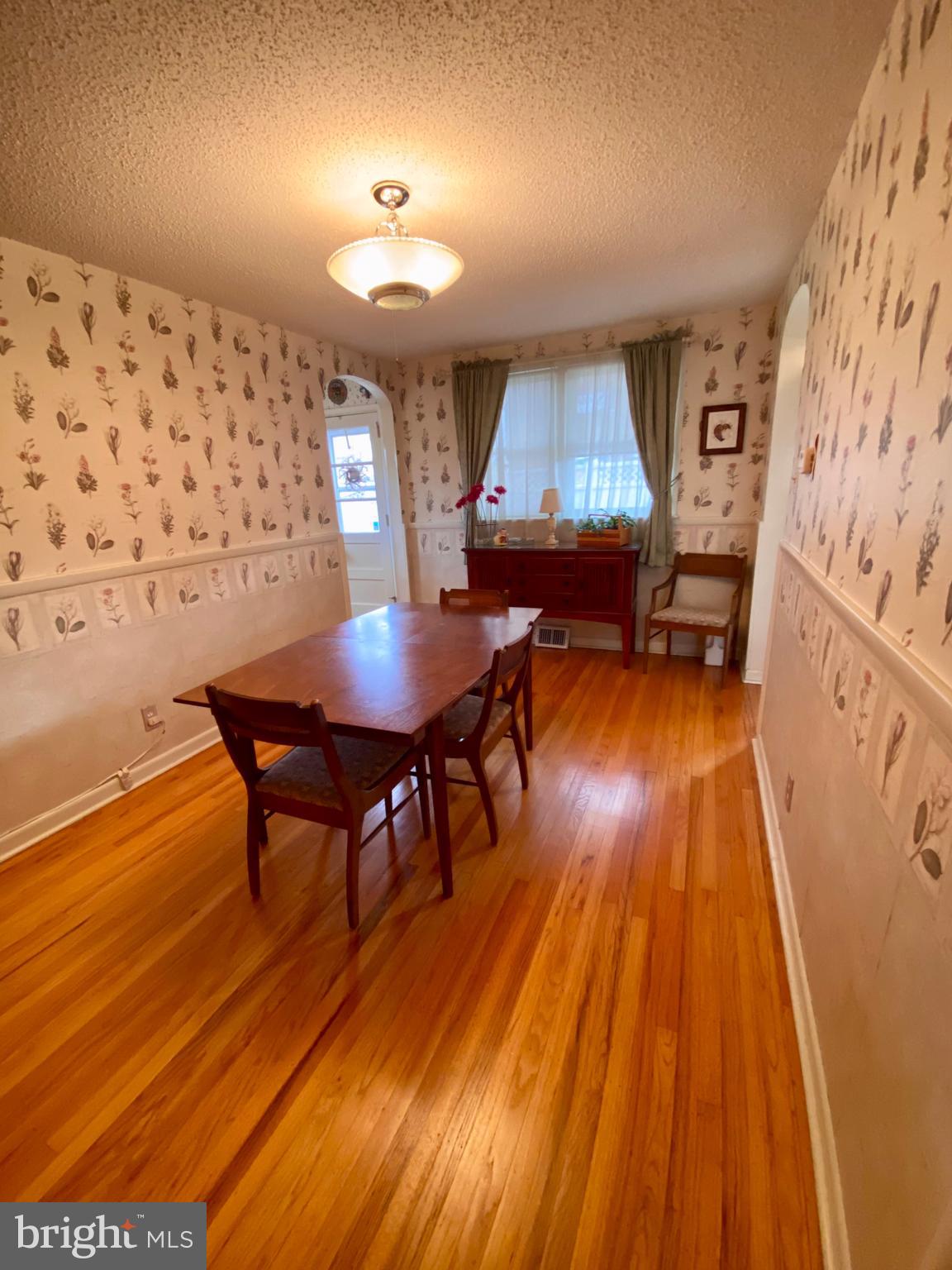3825 Kirkwood Road Philadelphia, PA 19114 - Photo 4 of 27 Gallery Image 4
