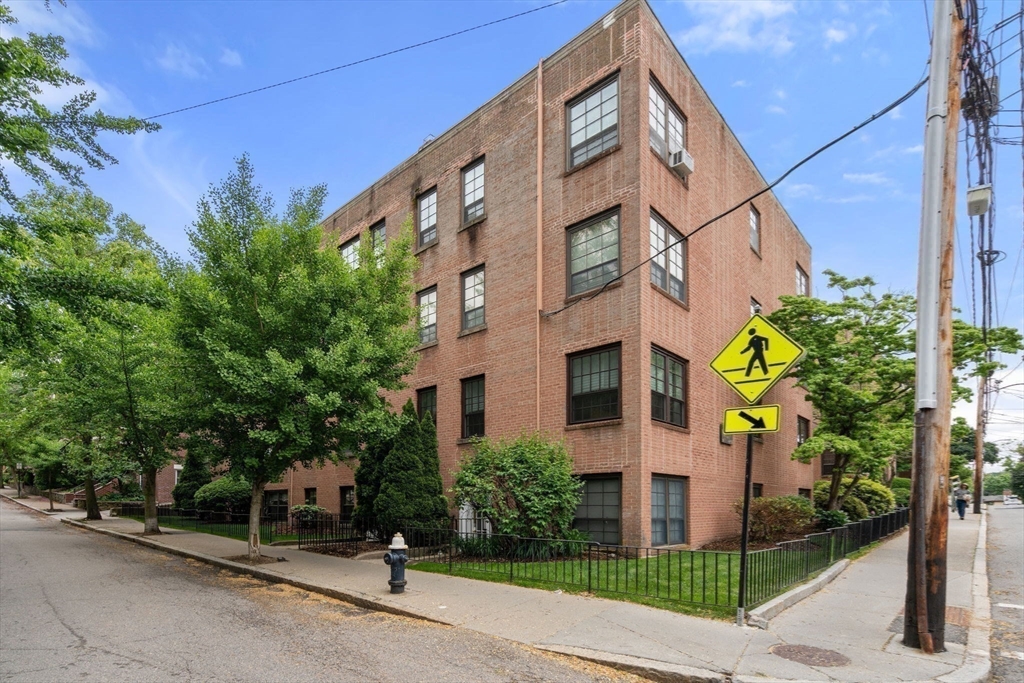 56 Garrison Road, Unit 56 Brookline, MA 02445 - Photo 17 of 19