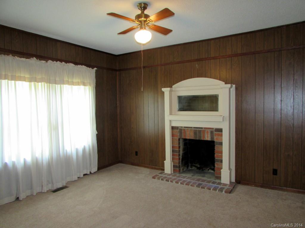 2828 Hoodtown Road Sharon, SC 29742 - Photo 11 of 21