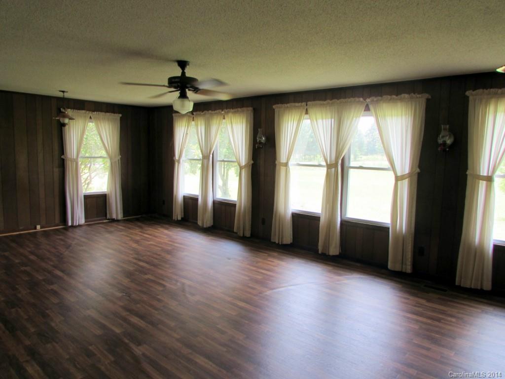 2828 Hoodtown Road Sharon, SC 29742 - Photo 6 of 21