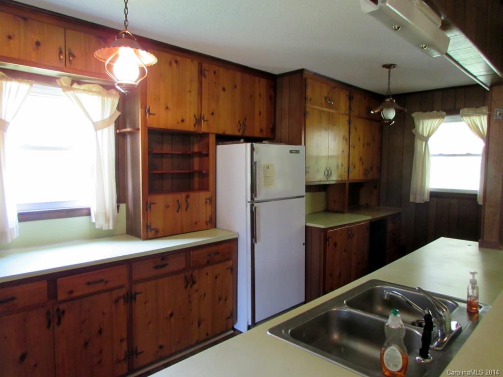 2828 Hoodtown Road Sharon, SC 29742 - Photo 9 of 21