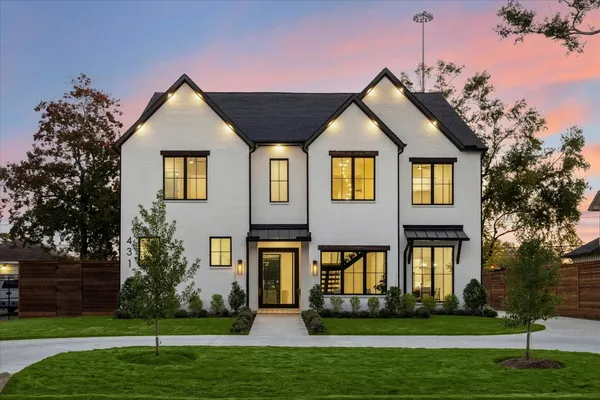 $10,500 | 431 West 30th Street, Houston, TX 77018