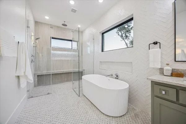 $10,500 | 431 West 30th Street, Houston, TX 77018