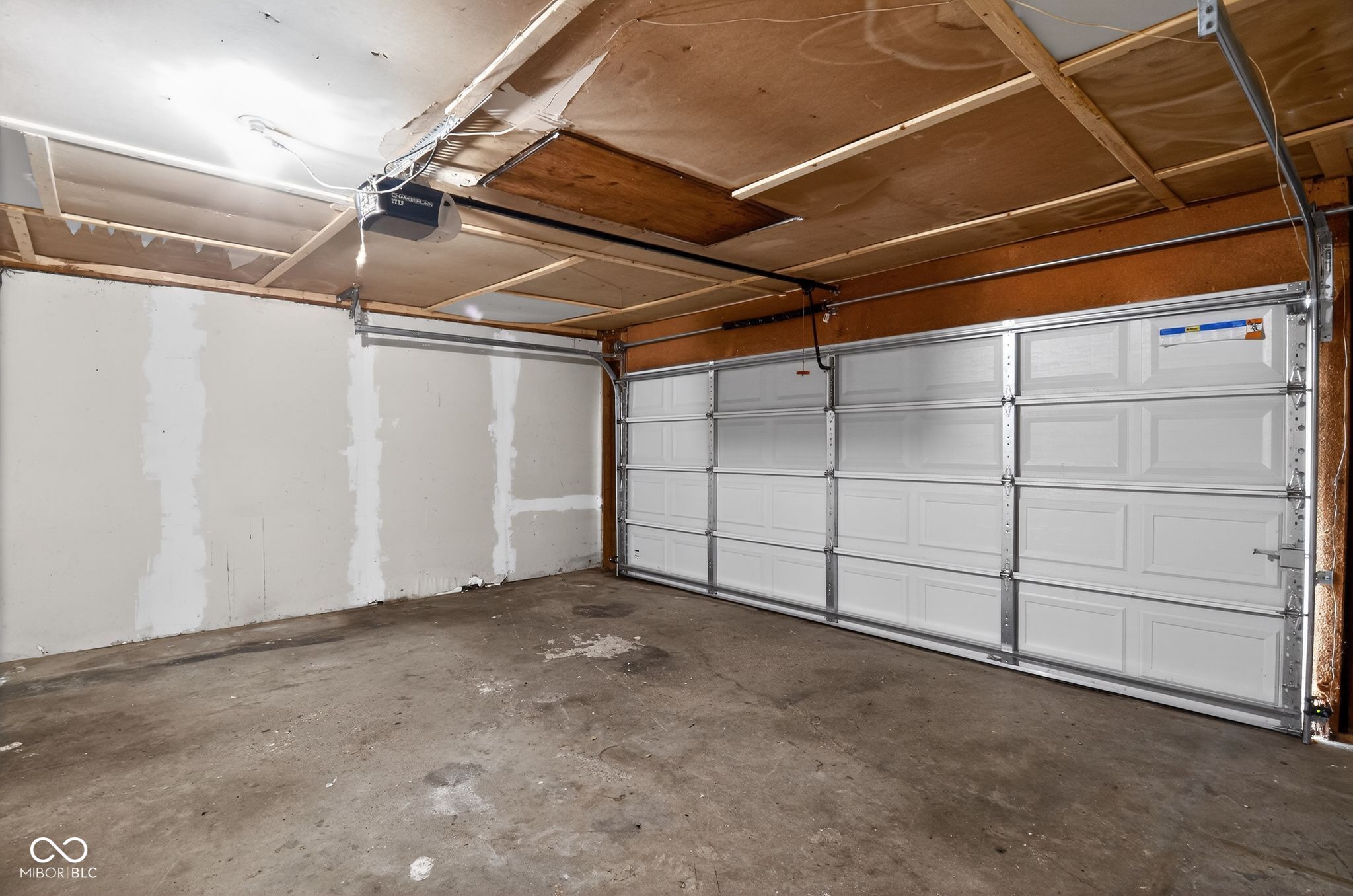 10013 Ridgefield Drive Indianapolis, IN 46235 - Photo 24 of 31