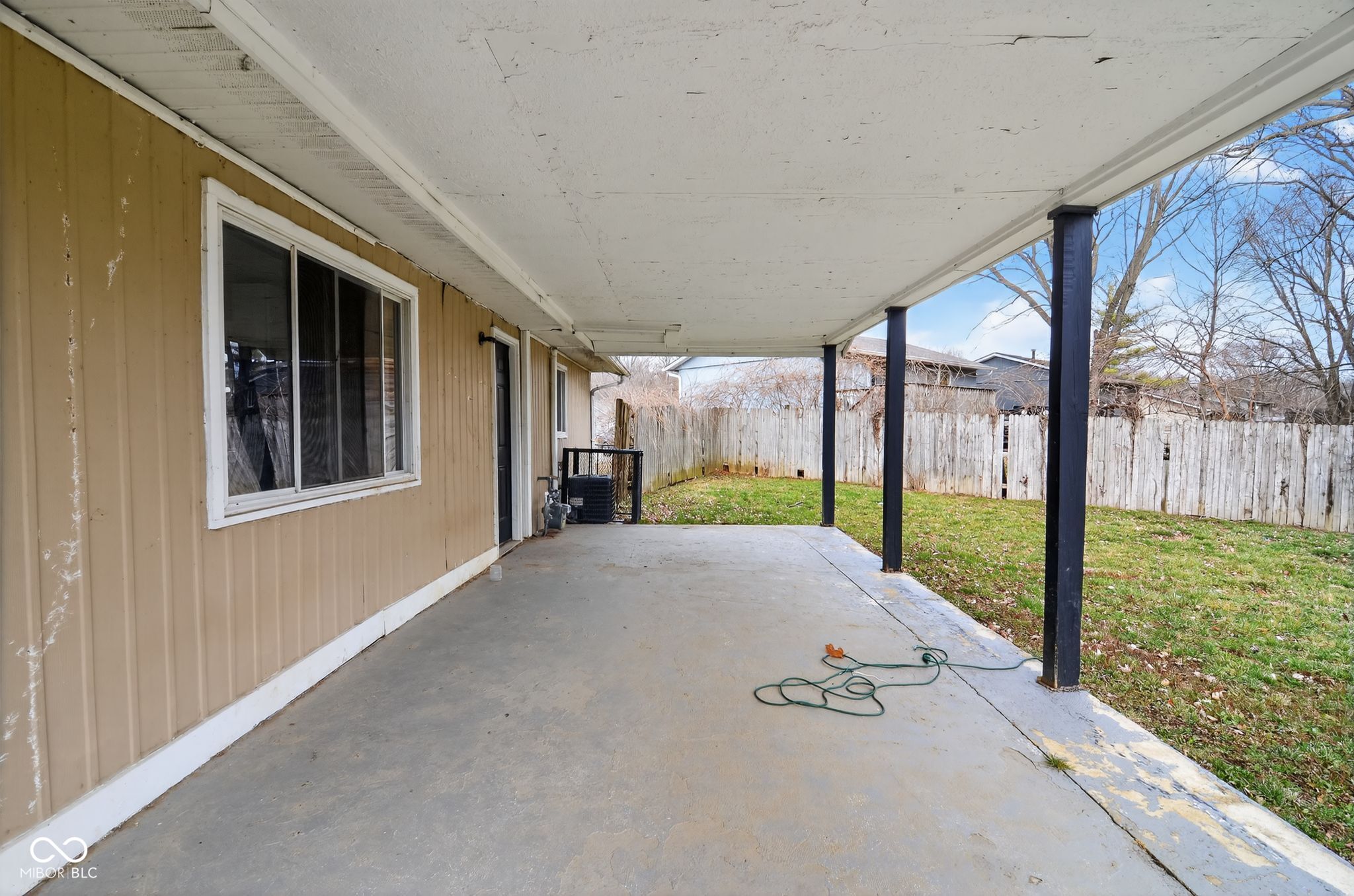 10013 Ridgefield Drive Indianapolis, IN 46235 - Photo 26 of 31