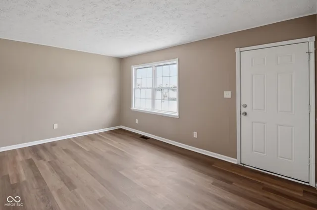 $144,900 | 10013 Ridgefield Drive, Indianapolis, IN 46235