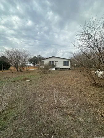 $35,000 | 313 Private Benito, Beeville, TX 78102