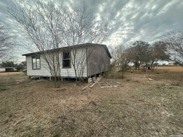 $35,000 | 313 Private Benito, Beeville, TX 78102
