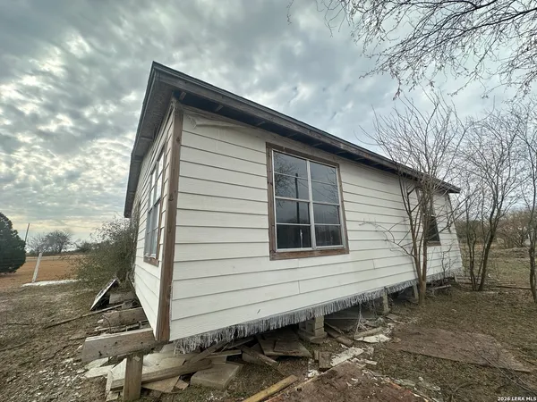 $35,000 | 313 Private Benito, Beeville, TX 78102