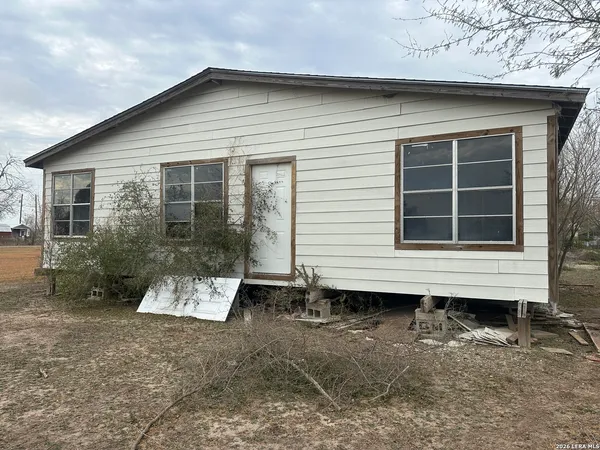 $35,000 | 313 Private Benito, Beeville, TX 78102