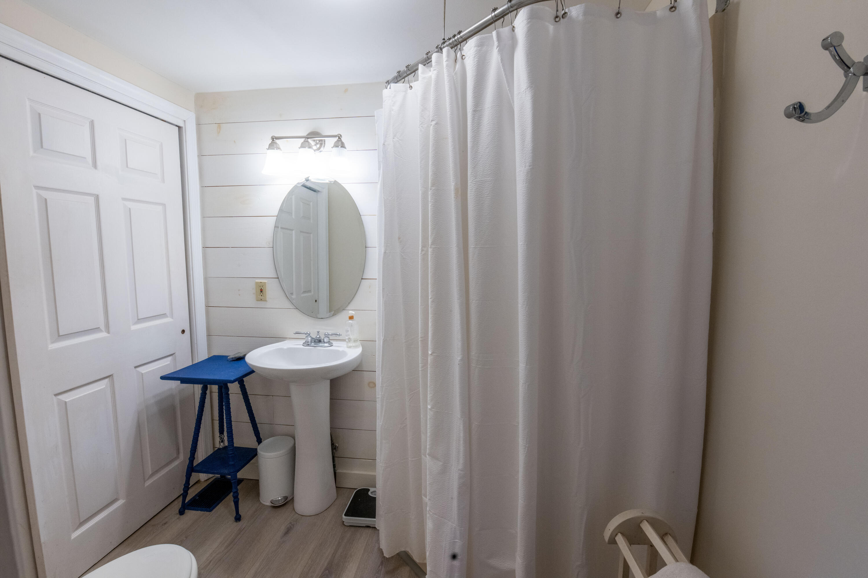 10 Molly Nye Road Keene, NY 12942 - Photo 18 of 36 En Suite full bath