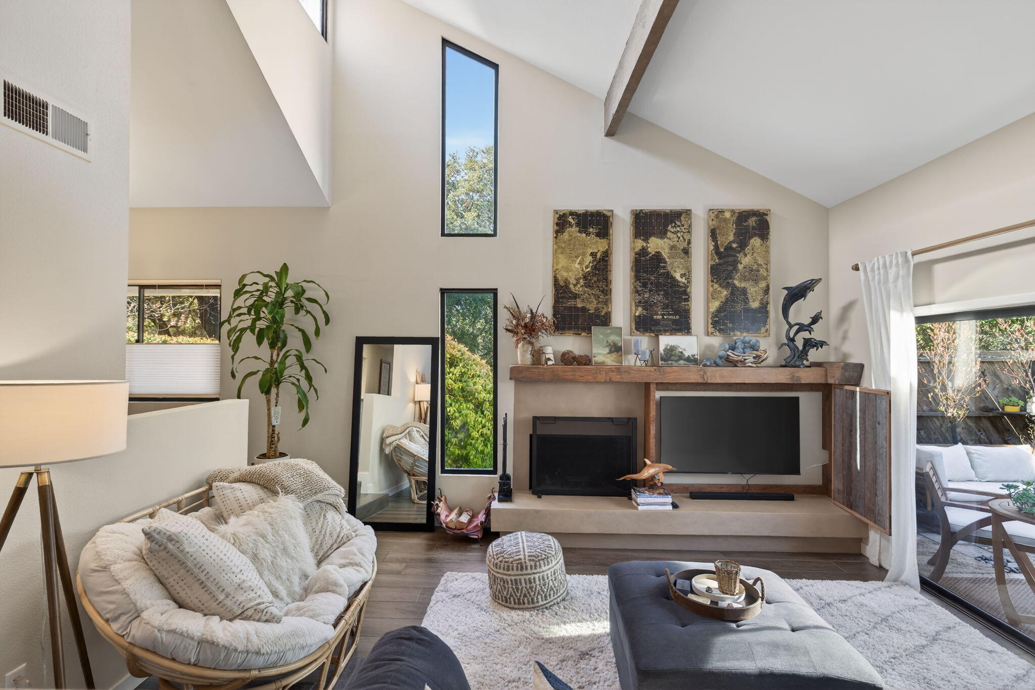 203 North Carillo Road, Unit B Ojai, CA 93023 - Photo 11 of 50 12-web-or-mls-UpmarketMedia-203NCar-004