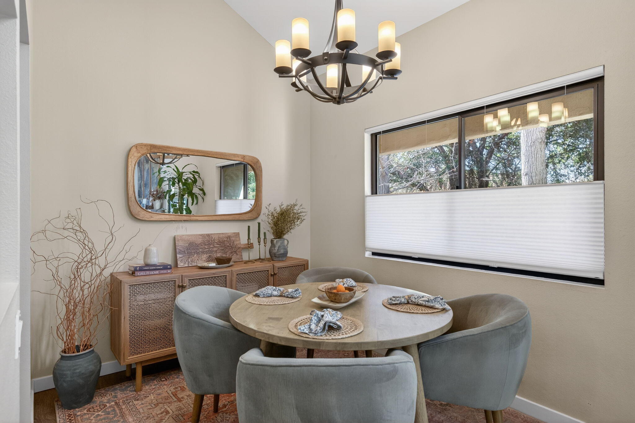 203 North Carillo Road, Unit B Ojai, CA 93023 - Photo 20 of 50 21-web-or-mls-UpmarketMedia-203NCar-031