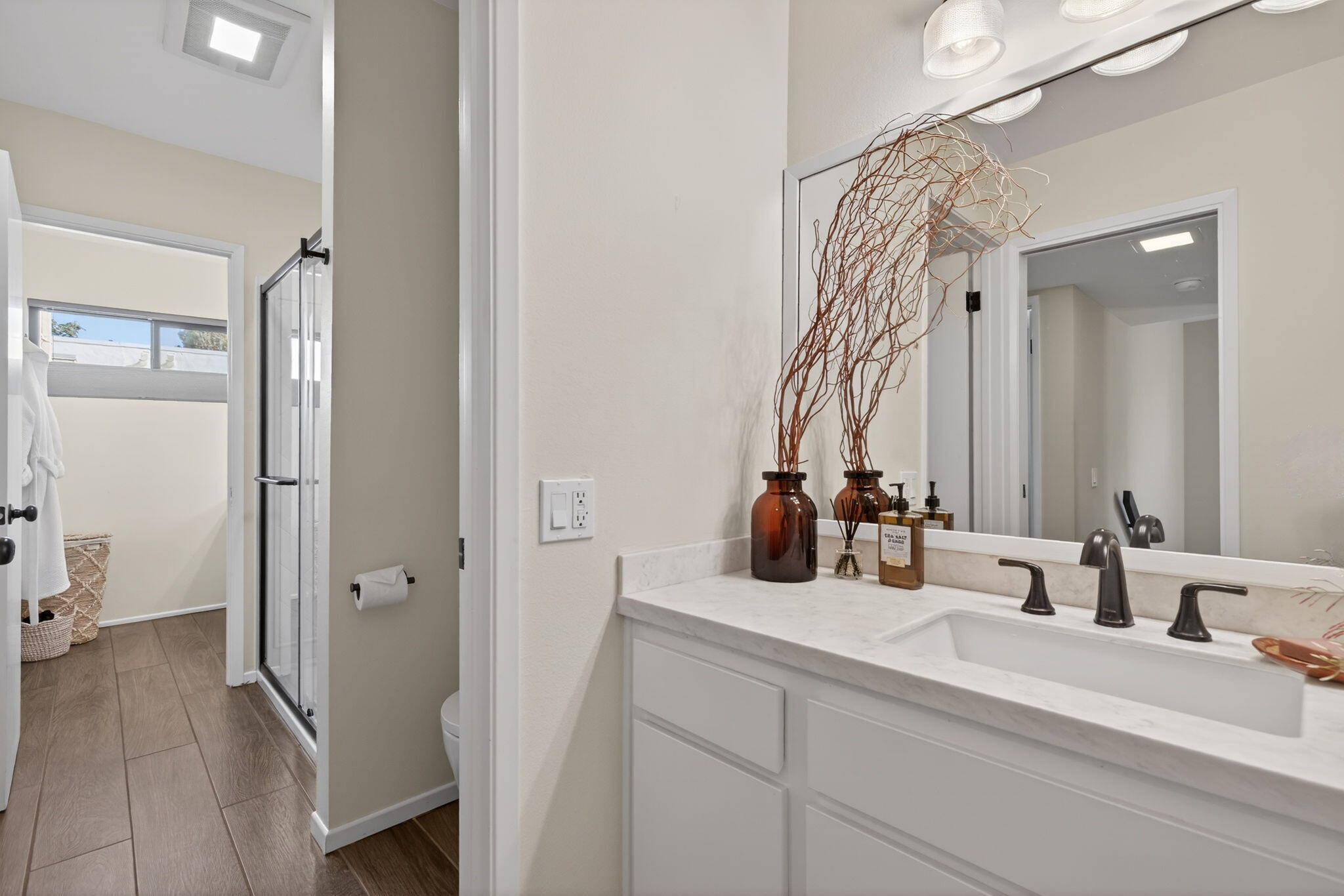 203 North Carillo Road, Unit B Ojai, CA 93023 - Photo 41 of 50 45-web-or-mls-UpmarketMedia-203NCar-120