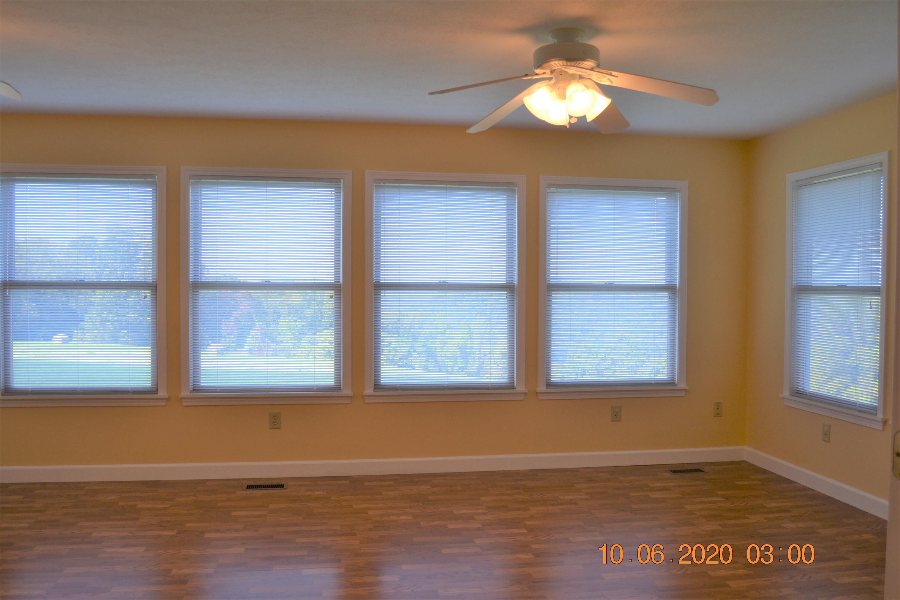 976 Fox Hunter Road Maynardville, TN 37807 - Photo 18 of 36 Sunroom