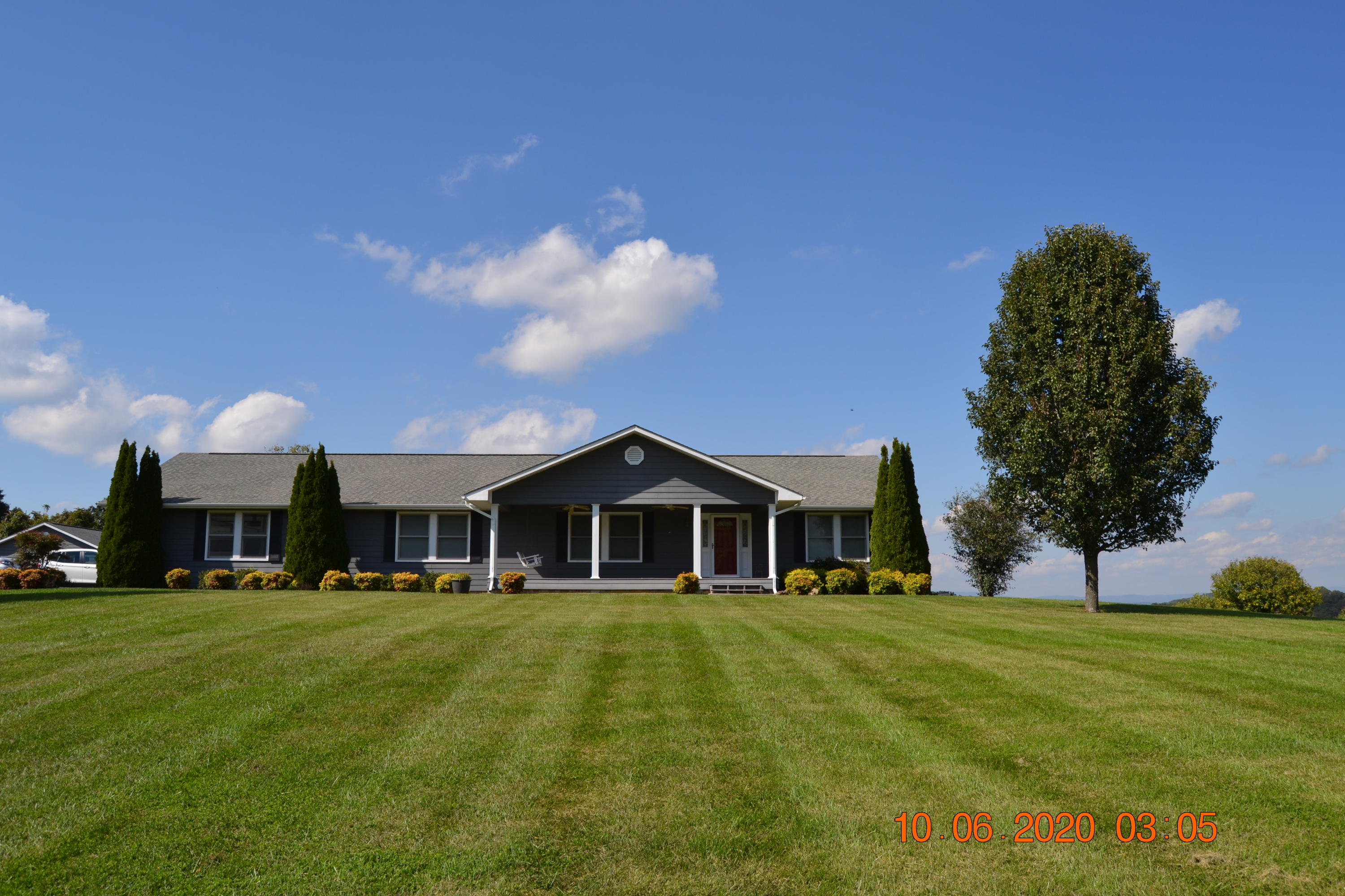 976 Fox Hunter Road Maynardville, TN 37807 - Photo 3 of 36 Front of Home