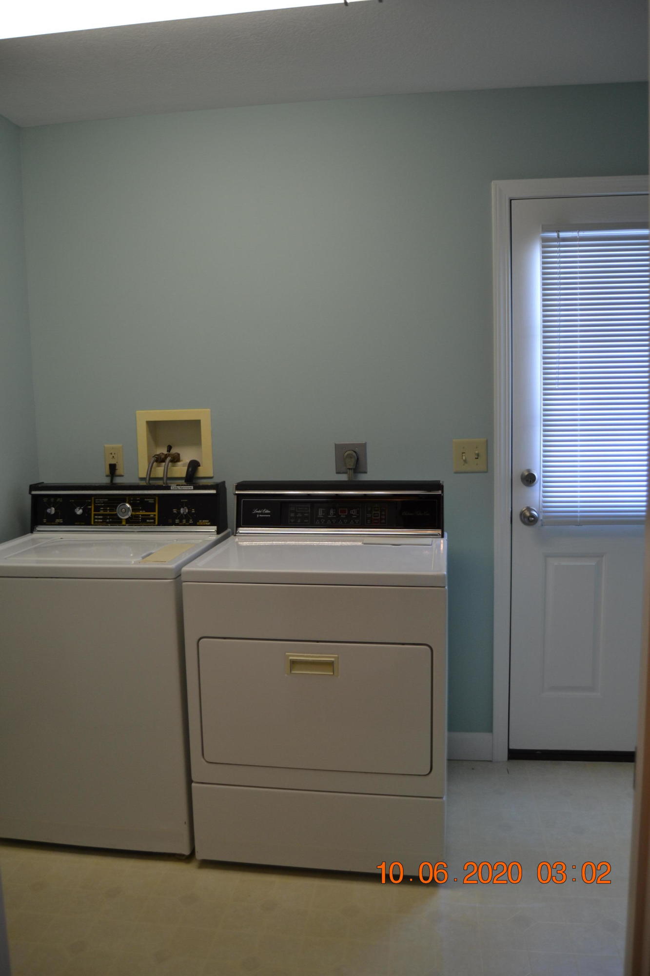 976 Fox Hunter Road Maynardville, TN 37807 - Photo 34 of 36 Laundry Room