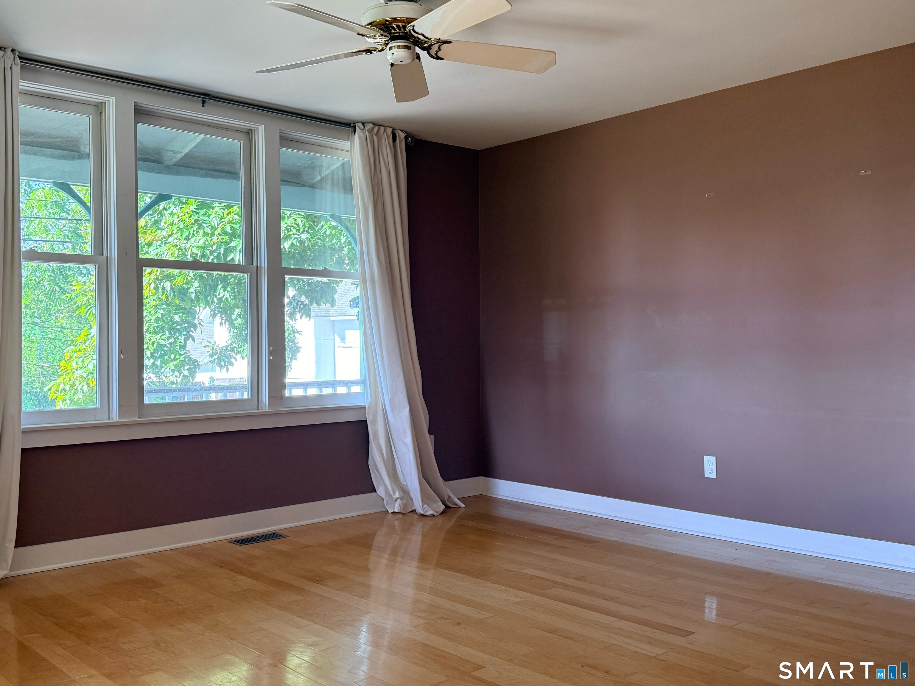 17-19 Wallace Road Branford, CT 06405 - Photo 5 of 21 Gallery Image 5